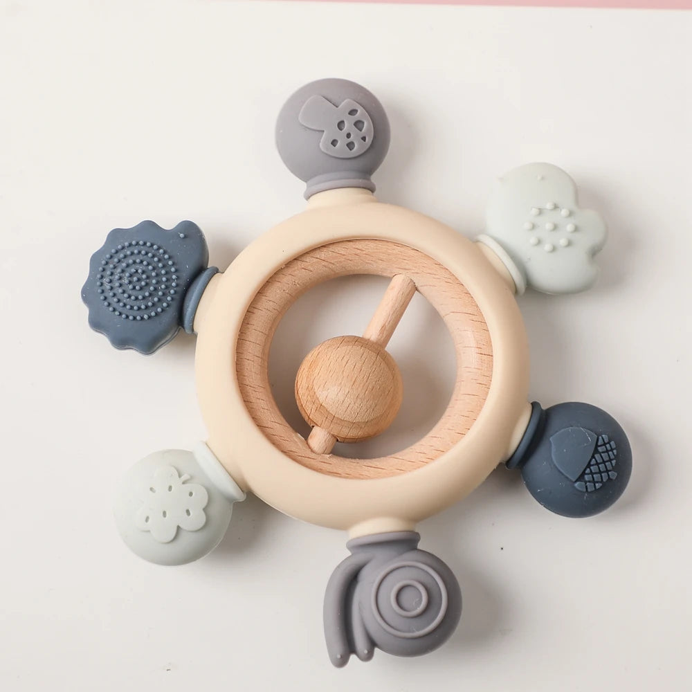 Handmade Crochet Baby Rattle – Wooden Teething Ring & Amigurumi Animal Toy