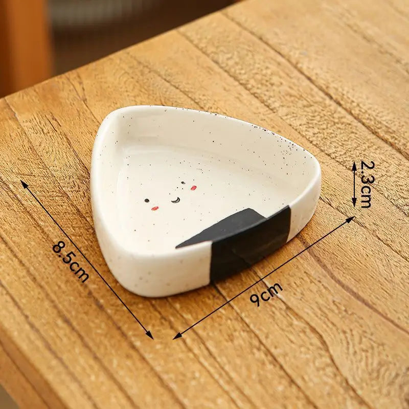 Assiette à Sauce en céramique, jolis points de sésame, Triangle, boule de riz en forme de disque d'assaisonnement, design mignon, couverts pour thé de l'après-midi, mini bol