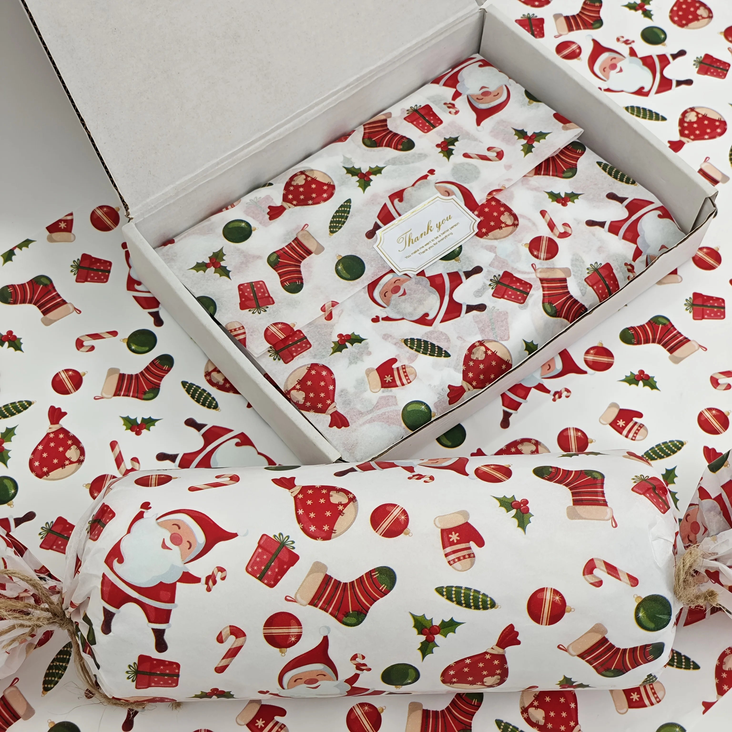 Christmas Patterned Tissue Paper – 10/20 Sheets Gift Wrapping Paper