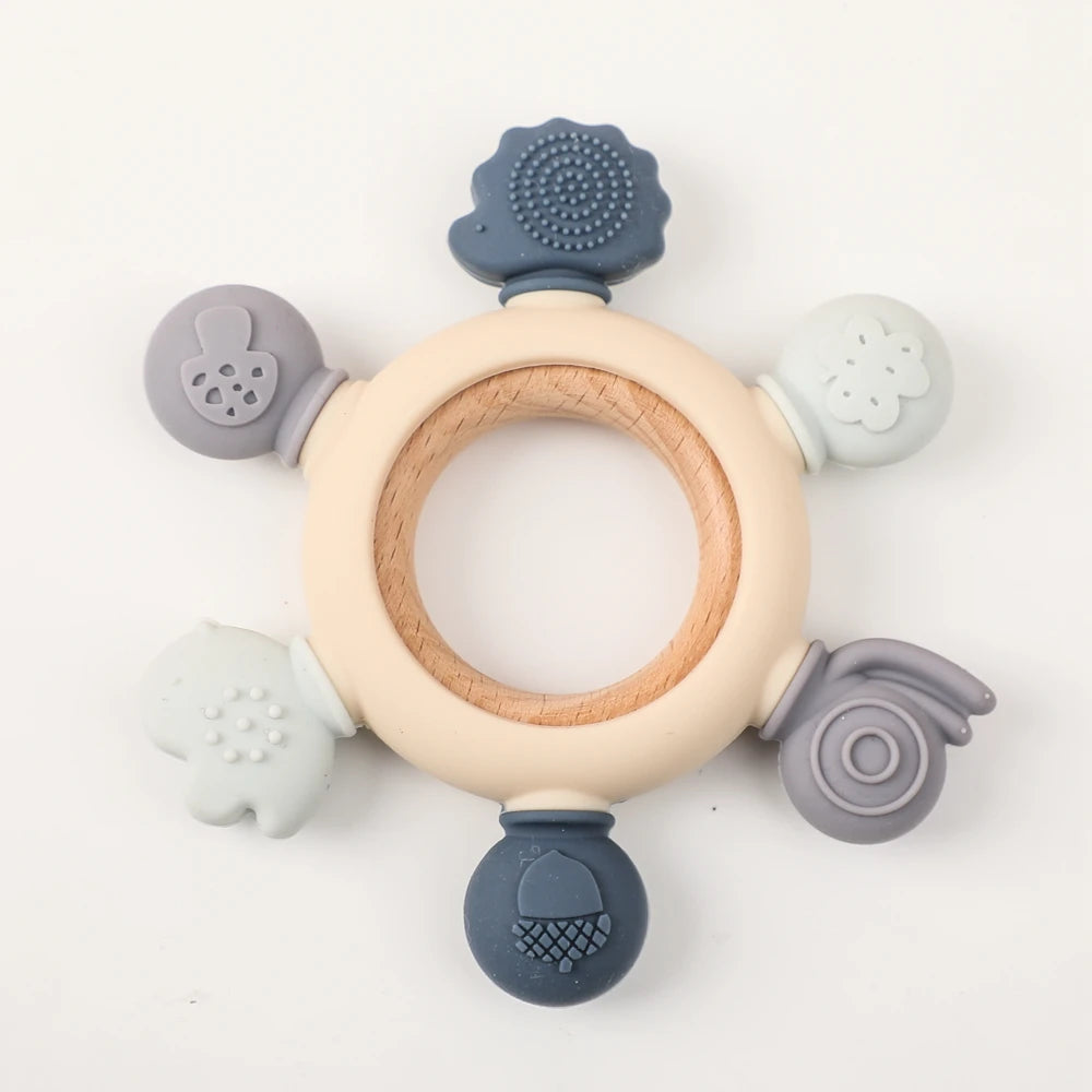Handmade Crochet Baby Rattle – Wooden Teething Ring & Amigurumi Animal Toy