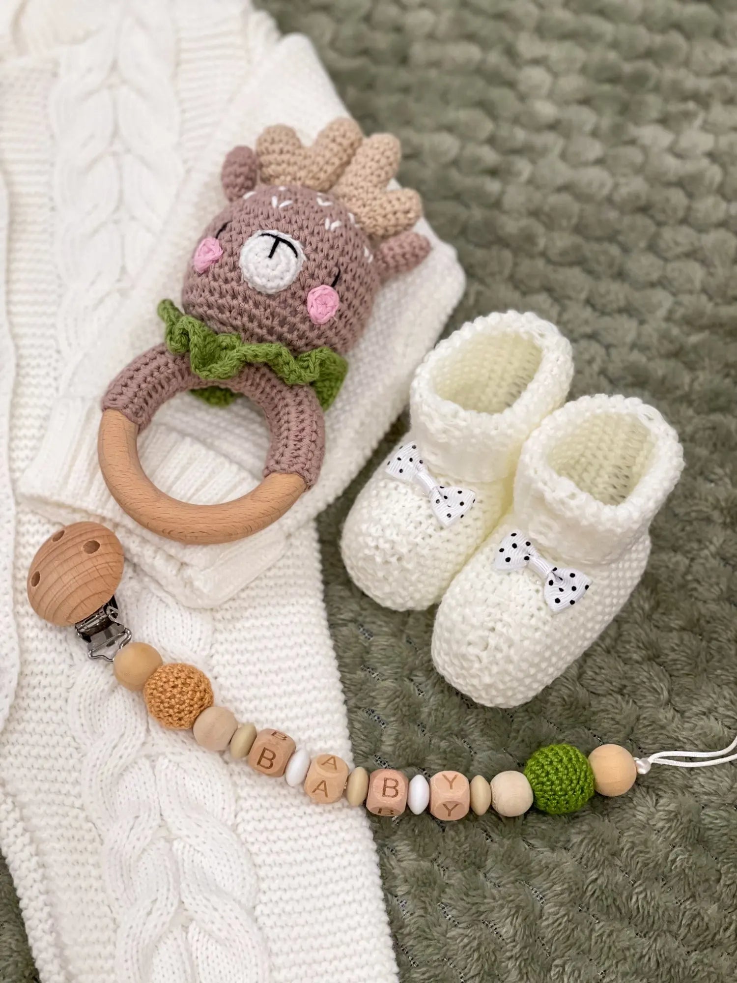 Handmade Crochet Baby Rattle – Wooden Teething Ring & Amigurumi Animal Toy